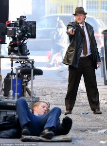 Ben McKenzie (James Gordon) and Donal Logue (Harvey Bullock) filming the pilot episode of Gotham in New York City.